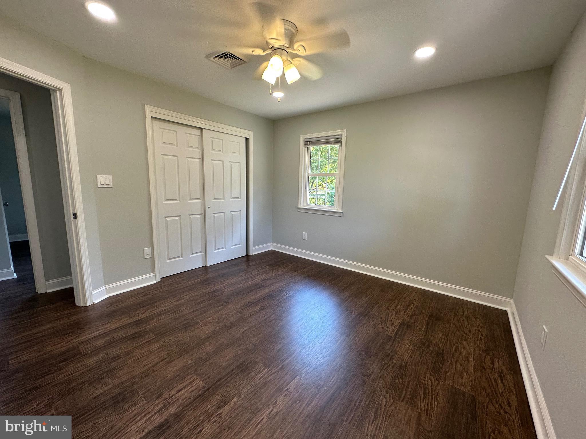 916 Bay Circle Woodbridge, VA 22191 - Photo 22 of 68 Master bedroom