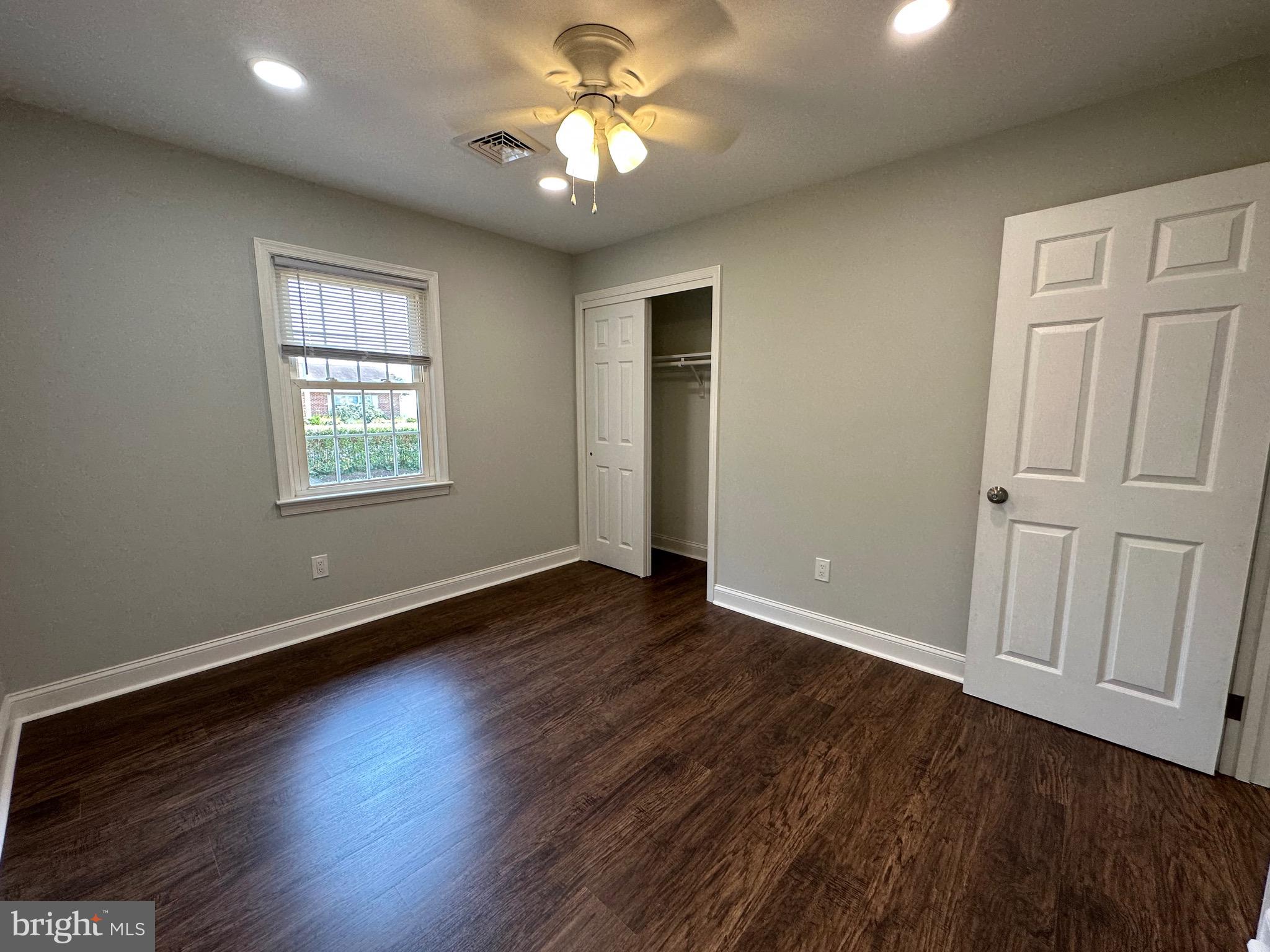 916 Bay Circle Woodbridge, VA 22191 - Photo 26 of 68 Bedroom 3