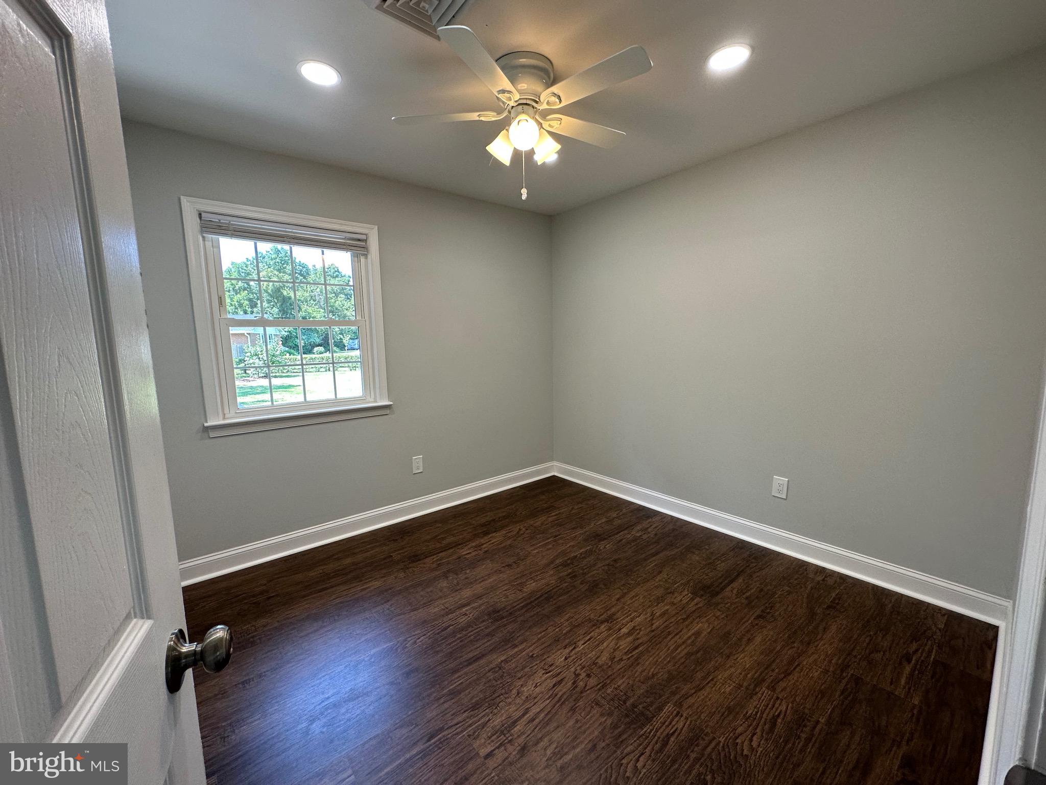 916 Bay Circle Woodbridge, VA 22191 - Photo 27 of 68 bedroom 4