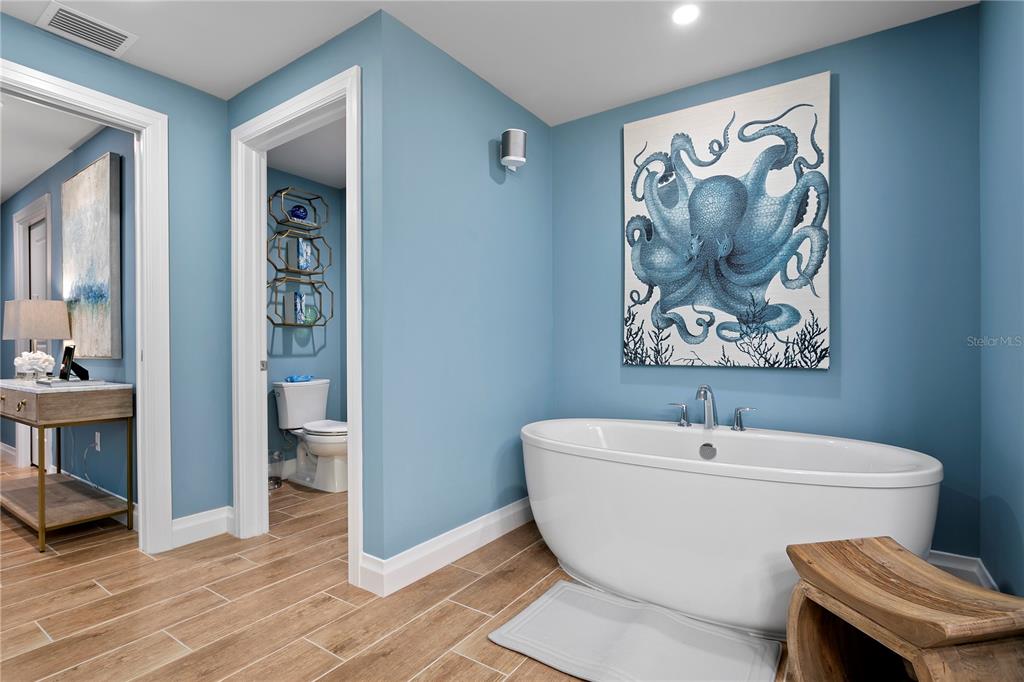 800 Collany Road, Unit 303 St. Petersburg, FL 33715 - Photo 25 of 48 Gallery Image 25
