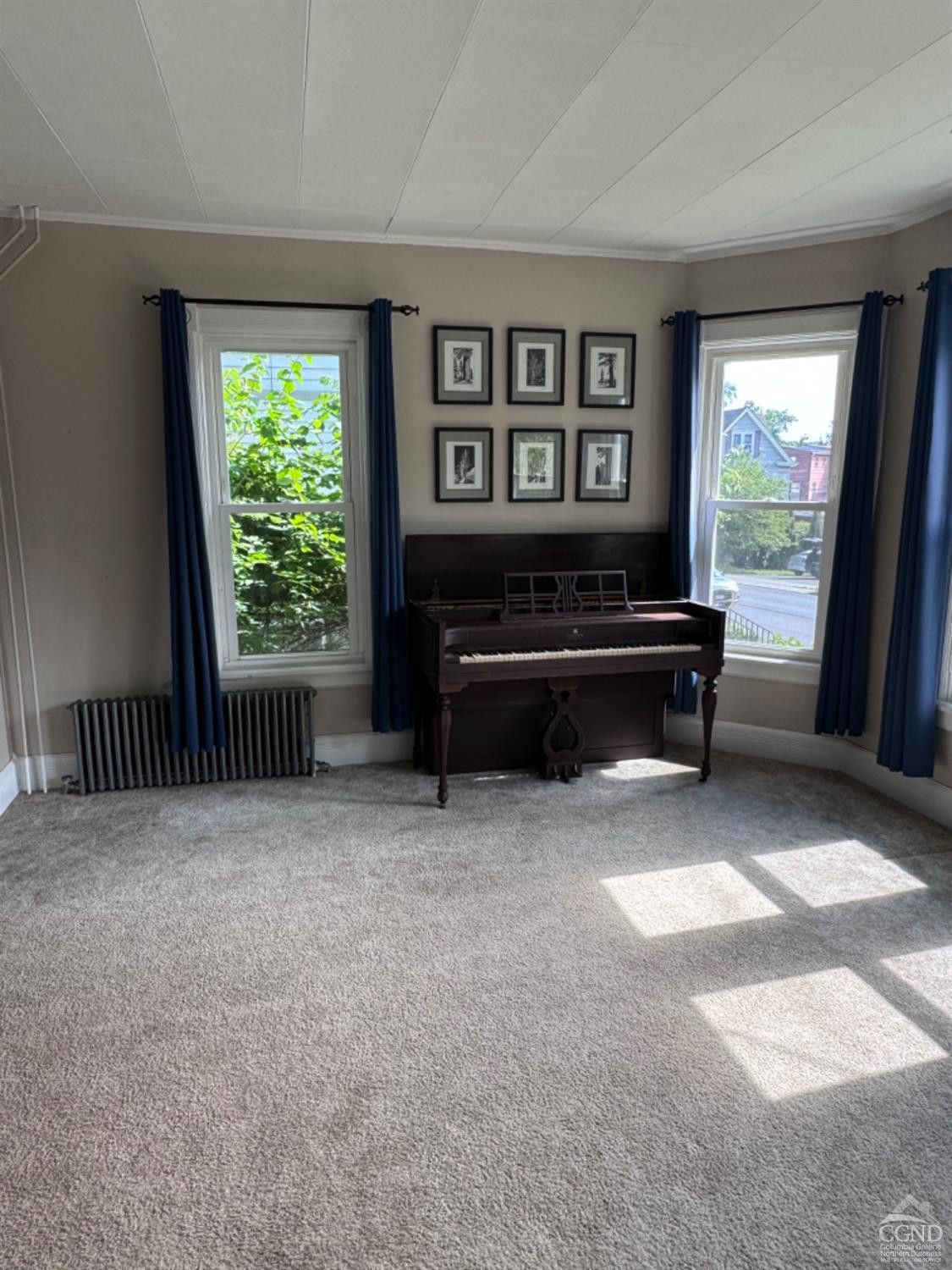 95 Maple Avenue Catskill, NY 12414 - Photo 10 of 25 a view of furniture window and a livingroom