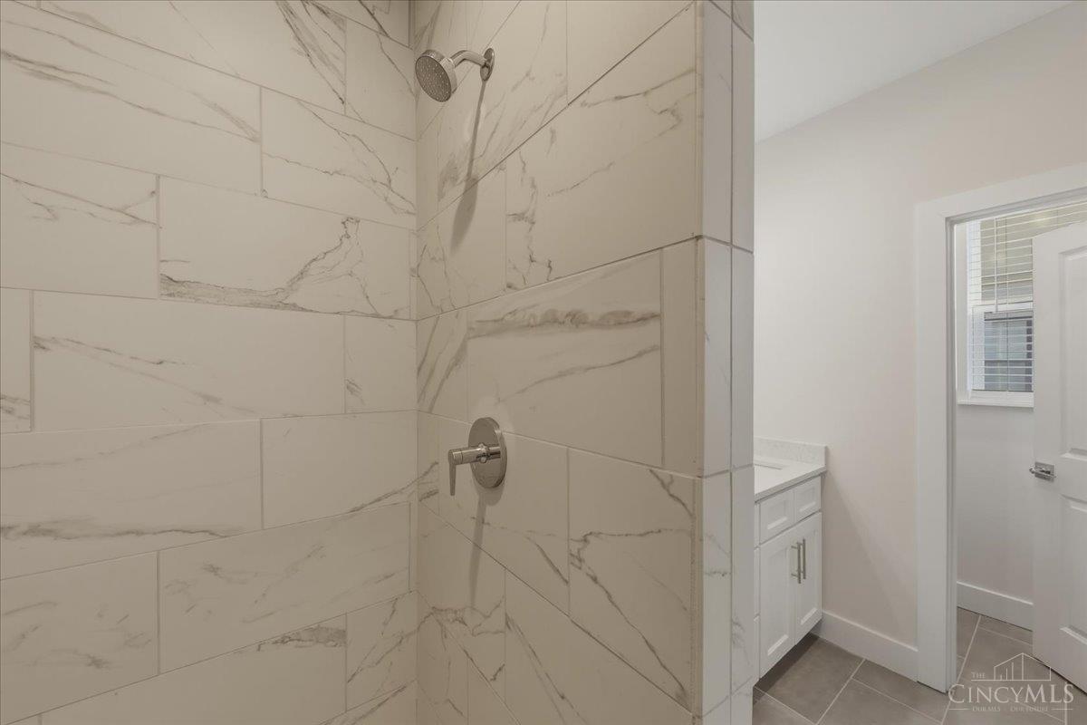 3908 Edwards Road, Unit C Cincinnati, OH 45209 - Photo 44 of 61