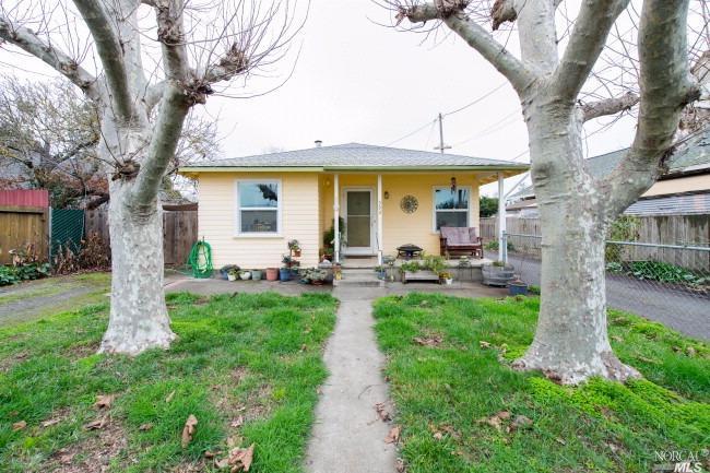 592 Roseland Avenue Santa Rosa, CA 95407 - Photo 1 of 1 Gallery Image 1