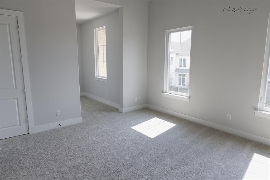 4328 Corn Husk Drive Frisco, TX 75033 - Photo 10 of 22 an empty room with windows