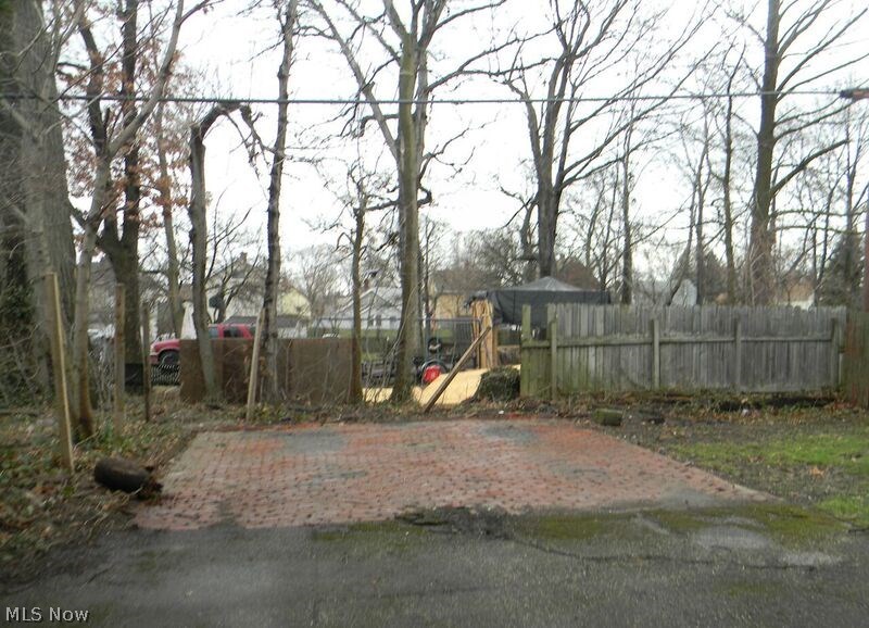 3444 Berea Road Cleveland, OH 44111 - Photo 3 of 18 Gallery Image 3