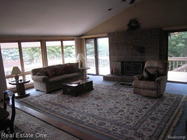 1851 Silver Bell Road Rochester, MI 48306 - Photo 15 of 25 Great Rm w/Wall of Windows/Drwls