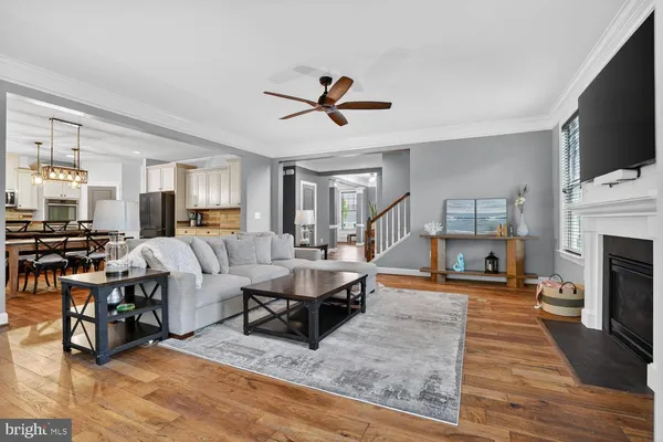 $1,275,000 | 15703 Woodchester Court, Leesburg, VA 20176