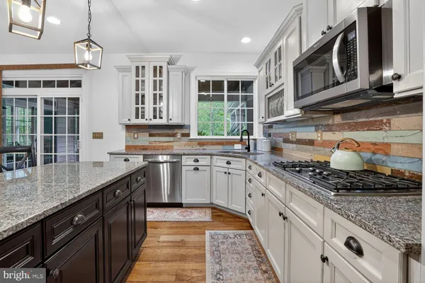 $1,275,000 | 15703 Woodchester Court, Leesburg, VA 20176