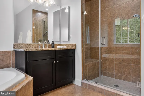 $1,275,000 | 15703 Woodchester Court, Leesburg, VA 20176