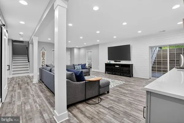 $1,275,000 | 15703 Woodchester Court, Leesburg, VA 20176