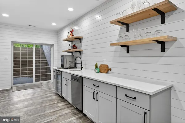 $1,275,000 | 15703 Woodchester Court, Leesburg, VA 20176