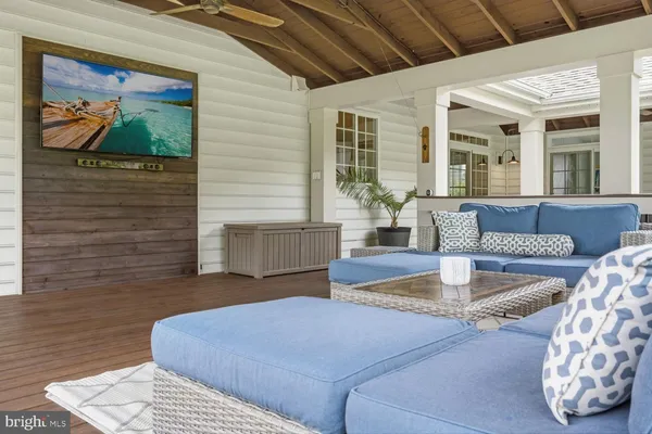 $1,275,000 | 15703 Woodchester Court, Leesburg, VA 20176