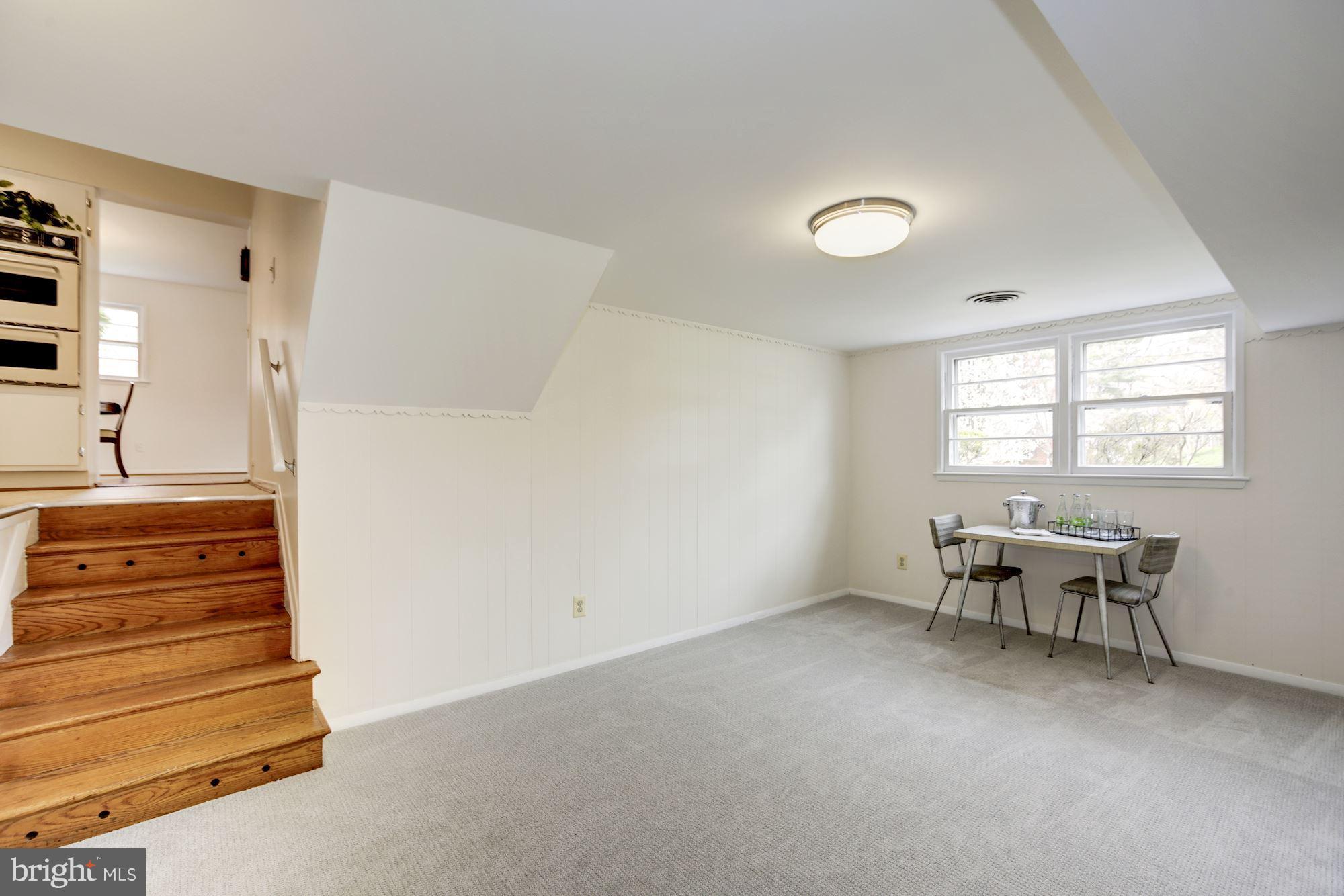 7611 Hogarth Street Springfield, VA 22151 - Photo 22 of 30 Family Room