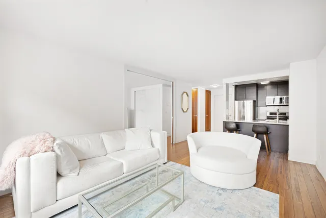 $1,145,000 | 1 Irving Place, Unit U9C | Gramercy