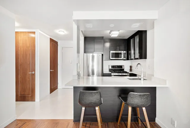 $1,145,000 | 1 Irving Place, Unit U9C | Gramercy