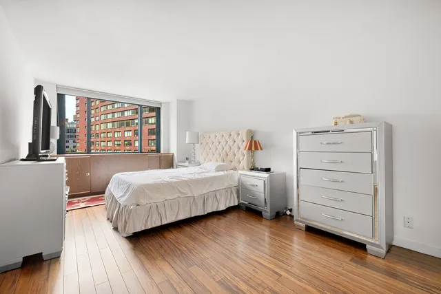 $1,145,000 | 1 Irving Place, Unit U9C | Gramercy