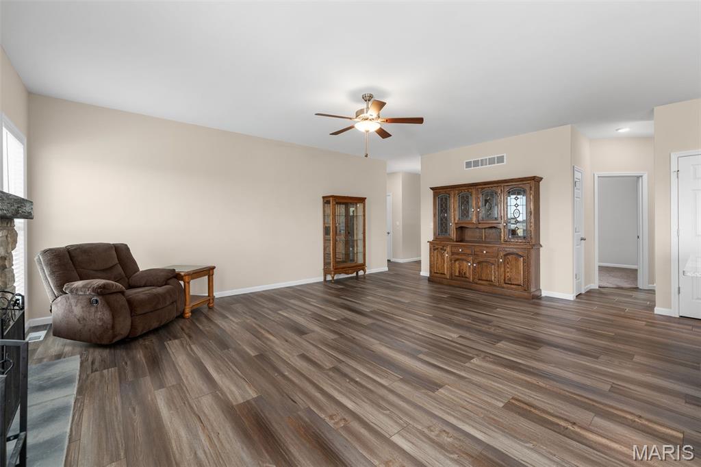4167 St Louis Rock Road Villa Ridge, MO 63089 - Photo 10 of 46 Gallery Image 10