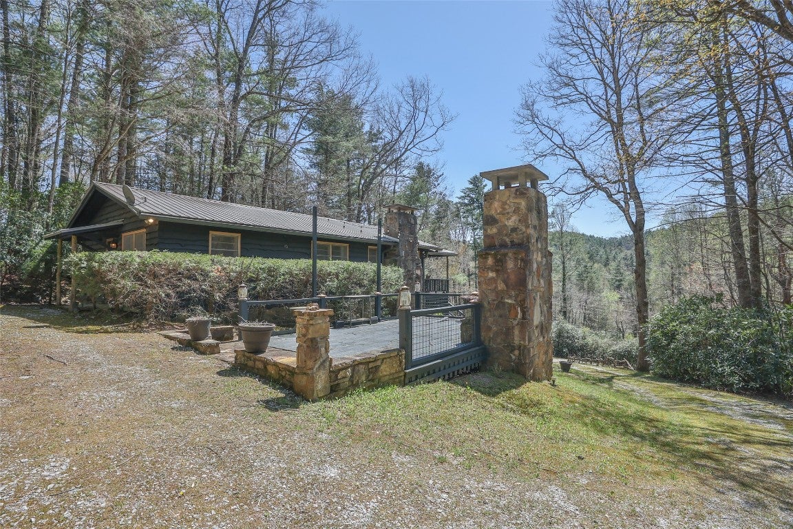 131 Horse Cove Ranch Road Highlands, NC 28741 - Photo 25 of 30 Gallery Image 25