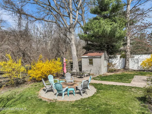$825,000 | 22 Villanova Drive, Jackson, NJ 08527