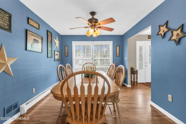 $825,000 | 22 Villanova Drive, Jackson, NJ 08527