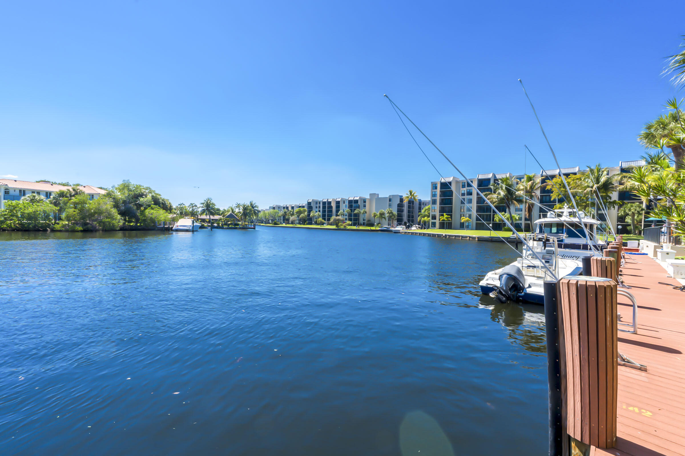 22 Royal Palm Way, Unit 606 Boca Raton, FL 33432 - Photo 37 of 48 037