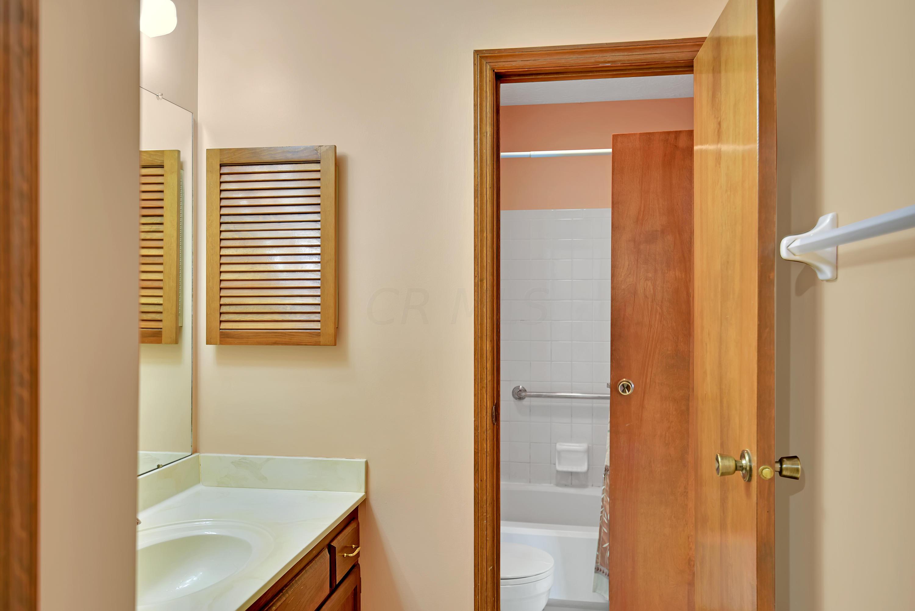 5370 Reed Road, Unit 66 Columbus, OH 43235 - Photo 16 of 31