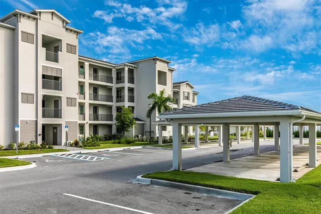 $2,500 | 12140 Wellen Golf Street, Unit 303, Venice, FL 34293