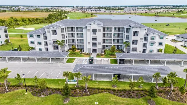 $2,500 | 12140 Wellen Golf Street, Unit 303, Venice, FL 34293