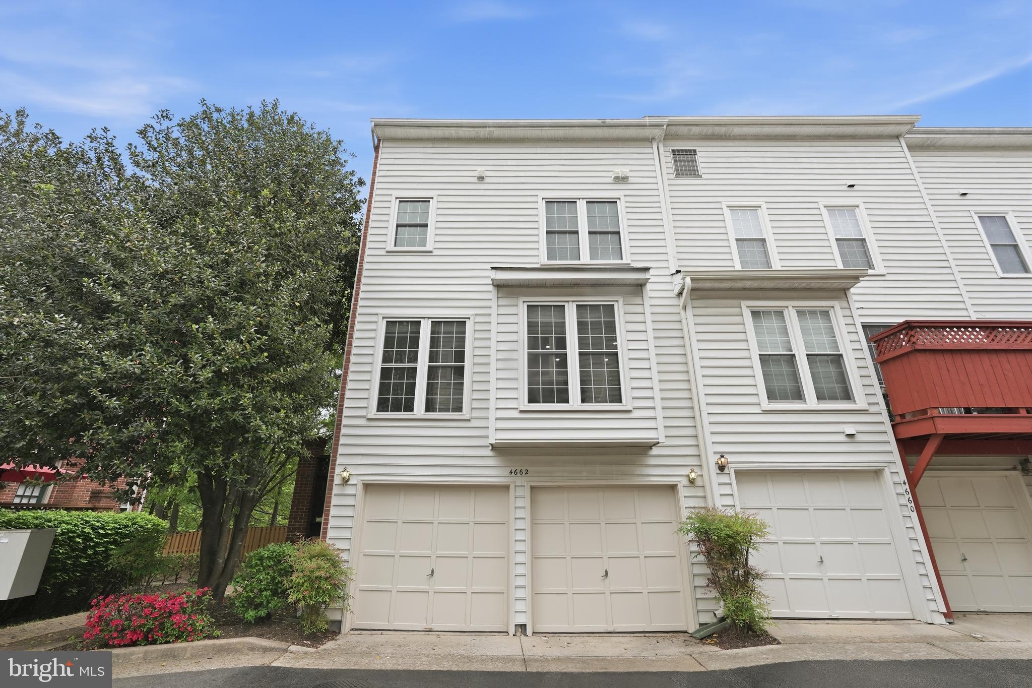 4662 West Braddock Road Alexandria, VA 22311 - Photo 5 of 42 Two Car Garage