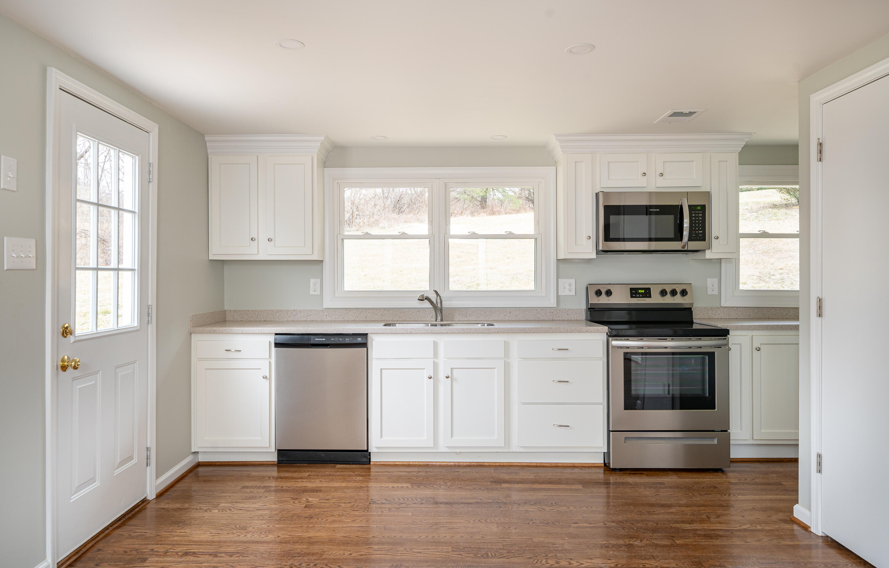294 Valley Road Troutville, VA 24175 - Photo 3 of 11 New kitchen