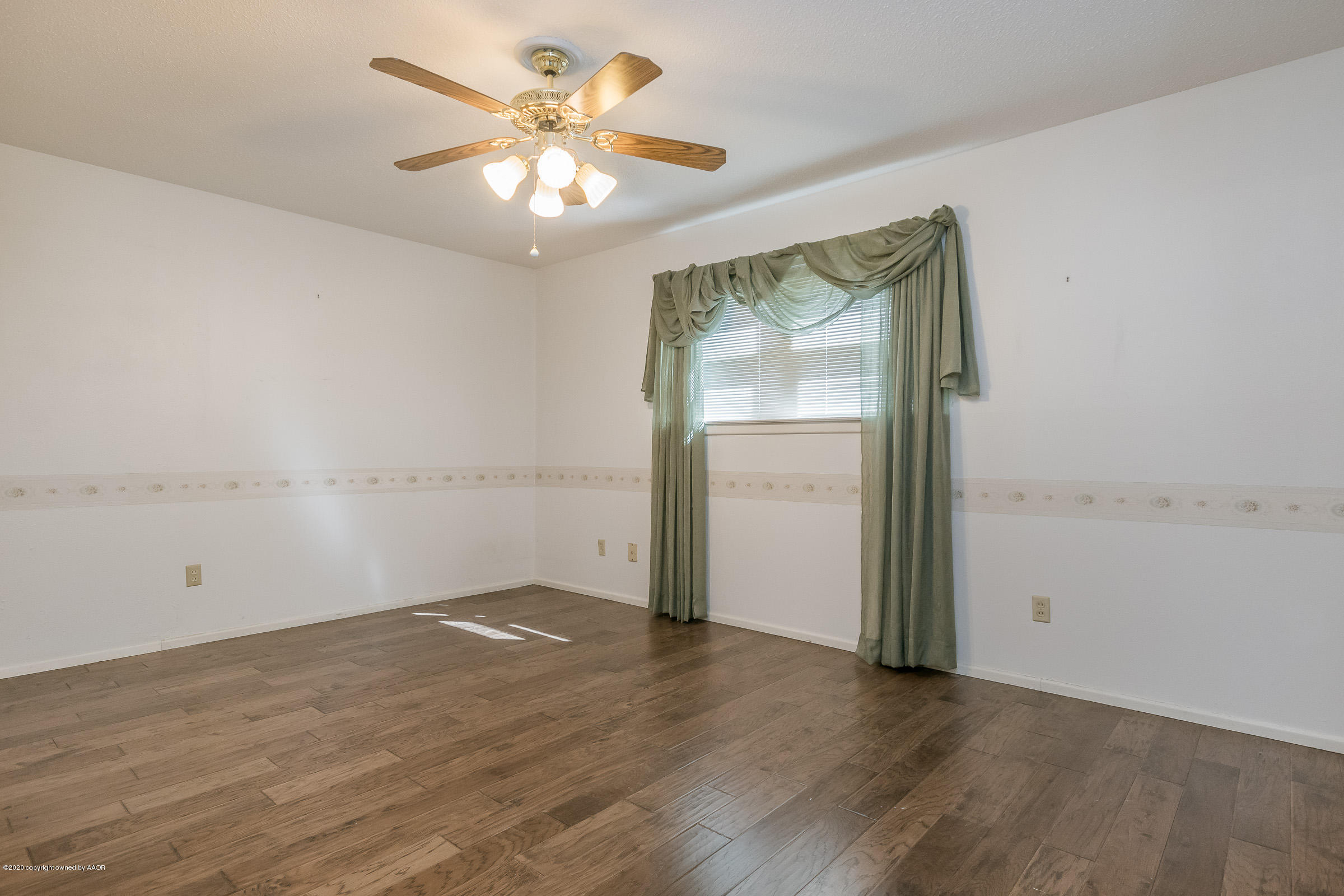 3602 Royal Road Amarillo, TX 79109 - Photo 8 of 17 Master Bedroom (2)