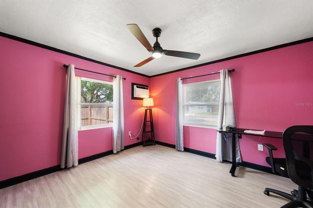 611 11th Street Northwest Largo, FL 33770 - Photo 25 of 37 a view of a room with music instruments