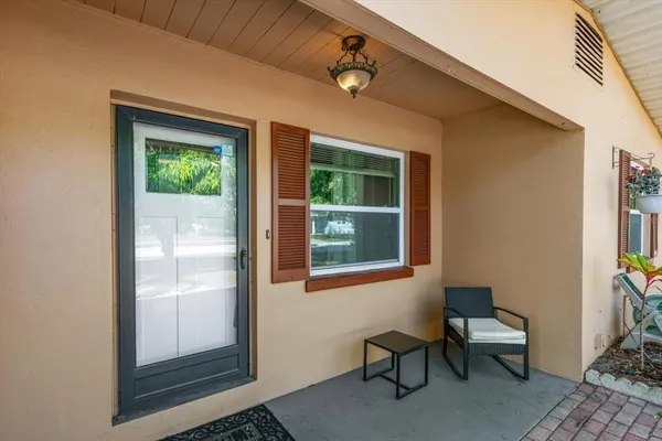 $399,999 | 611 11th Street Northwest, Largo, FL 33770