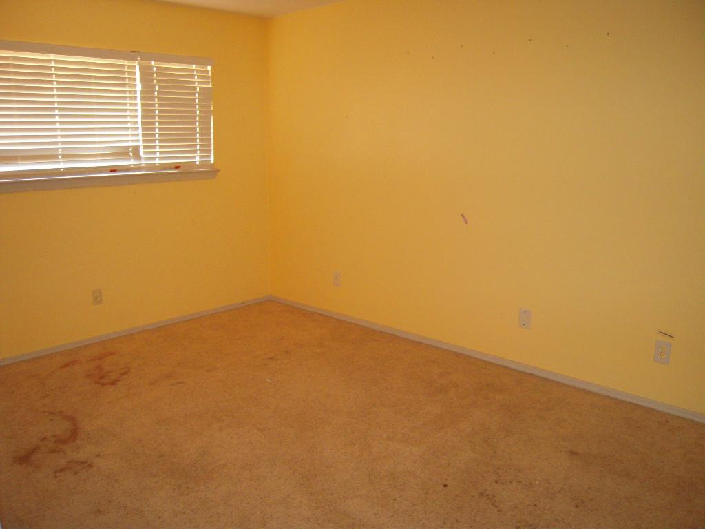 14644 Spring Branch Road Redding, CA 96003 - Photo 8 of 15 Bedroom 2