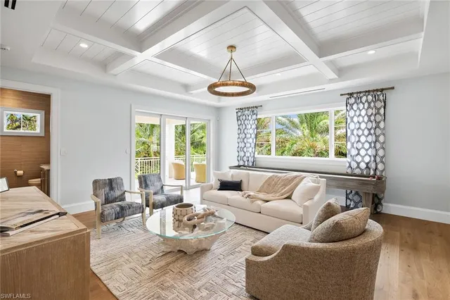 $18,900,000 | 12 Sabre Lane, Naples, FL 34102