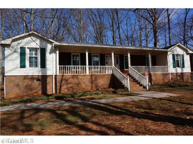 3621 Stancliff Road Clemmons, NC 27012 - Photo 1 of 16 Exterior Front.