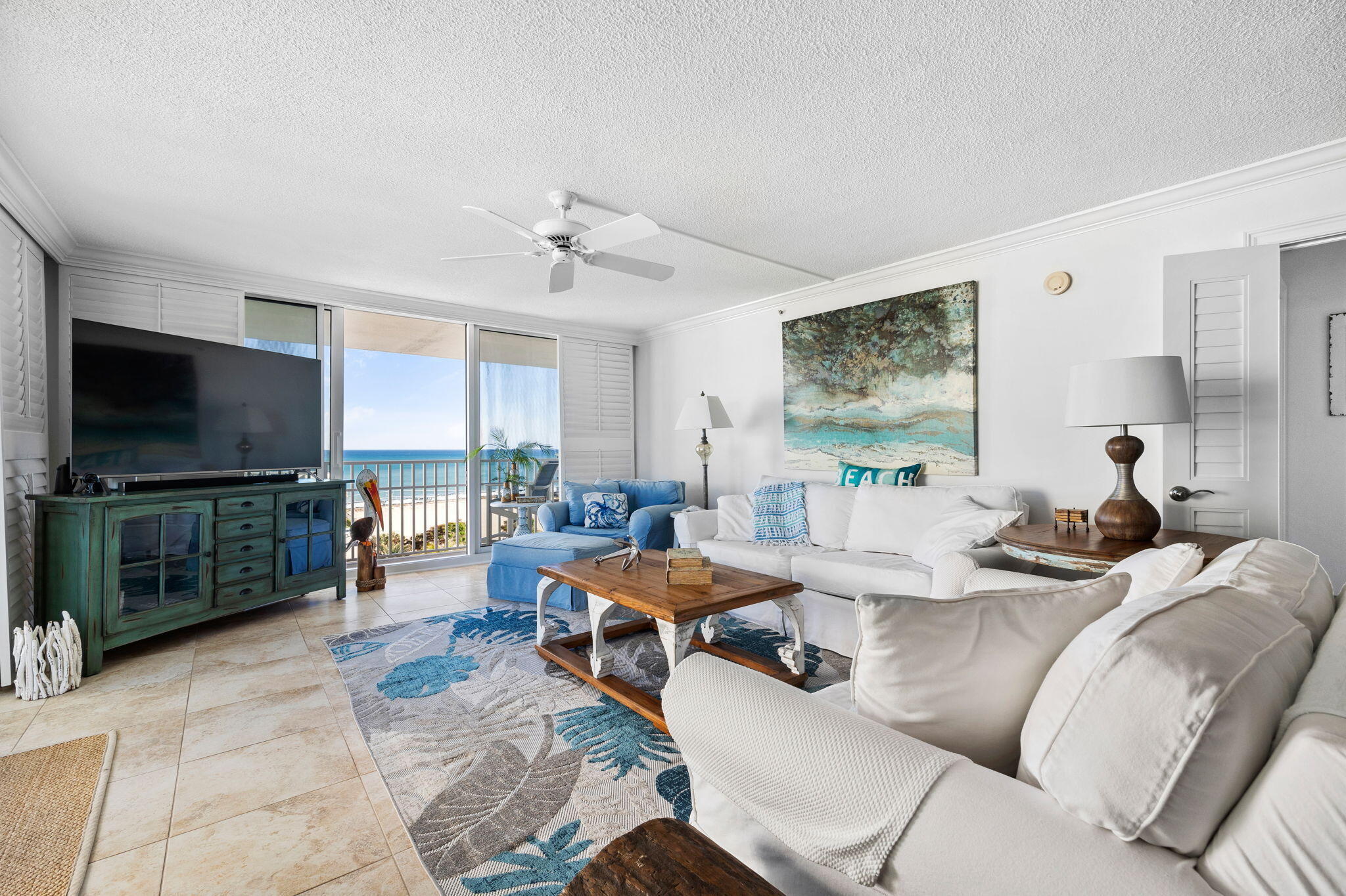 375 South Beach Road, Unit 802 Tequesta, FL 33469 - Photo 8 of 39 Living room