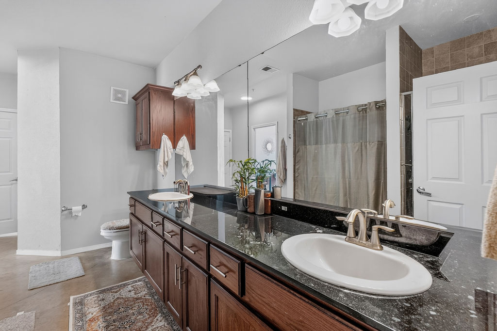 910 West 25th Street, Unit 406 Austin, TX 78705 - Photo 10 of 29
