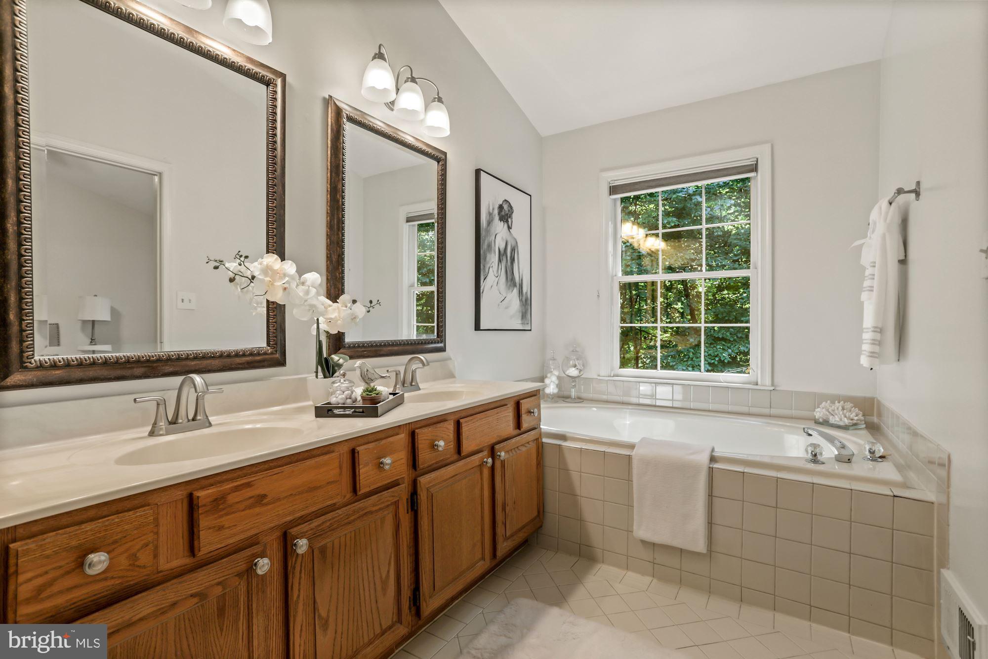 11280 Fairwind Way Reston, VA 20190 - Photo 18 of 32