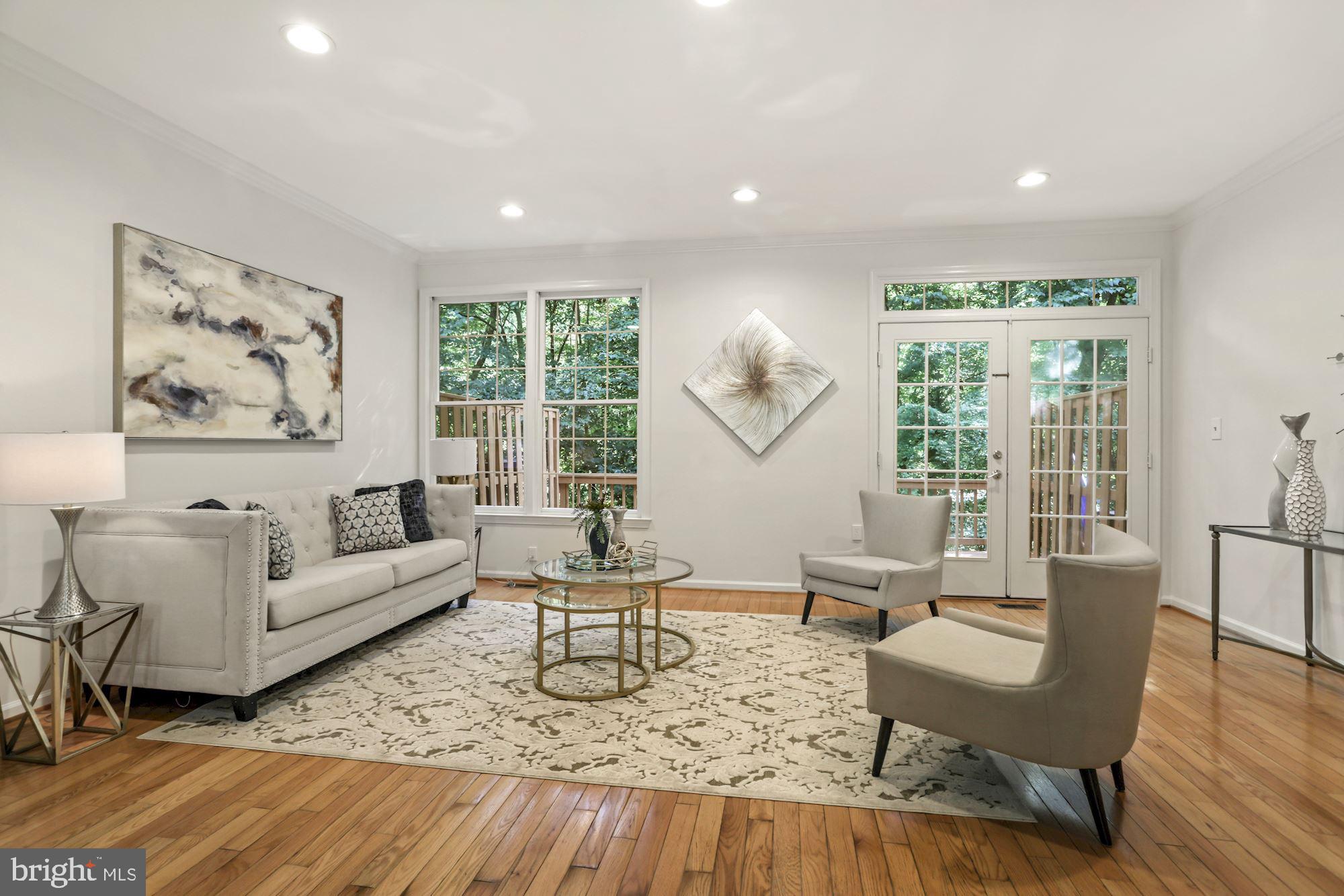 11280 Fairwind Way Reston, VA 20190 - Photo 2 of 32