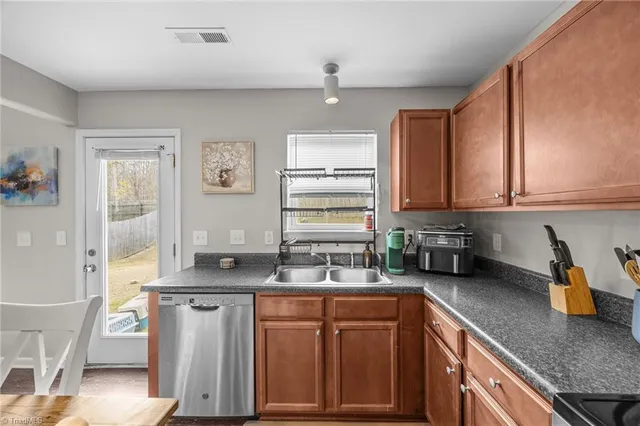 $280,000 | 5414 Sky Hill Drive, McLeansville, NC 27301