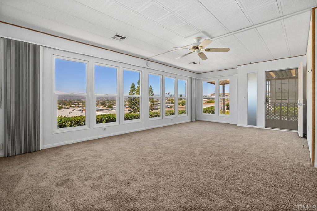 1175 La Moree Road, Unit 85 San Marcos, CA 92078 - Photo 4 of 68 Living Room