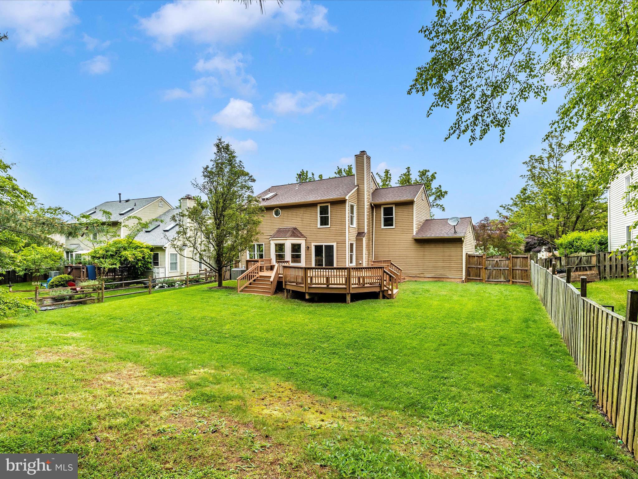 18908 Falling Star Road Germantown, MD 20874 - Photo 51 of 70 Exterior Back