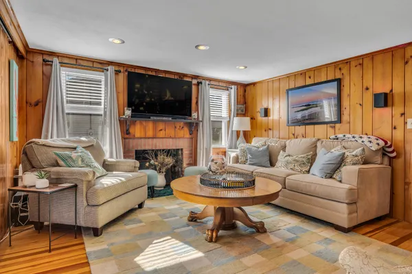 $3,400 | 32 Bassett Lane, Madison, CT 06443