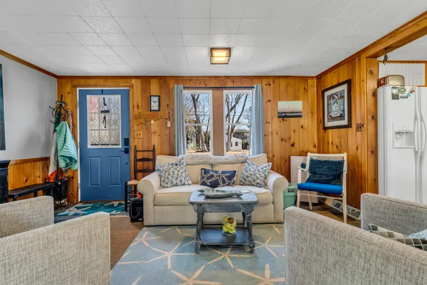 $3,400 | 32 Bassett Lane, Madison, CT 06443