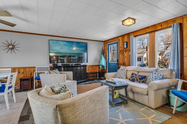 $3,400 | 32 Bassett Lane, Madison, CT 06443