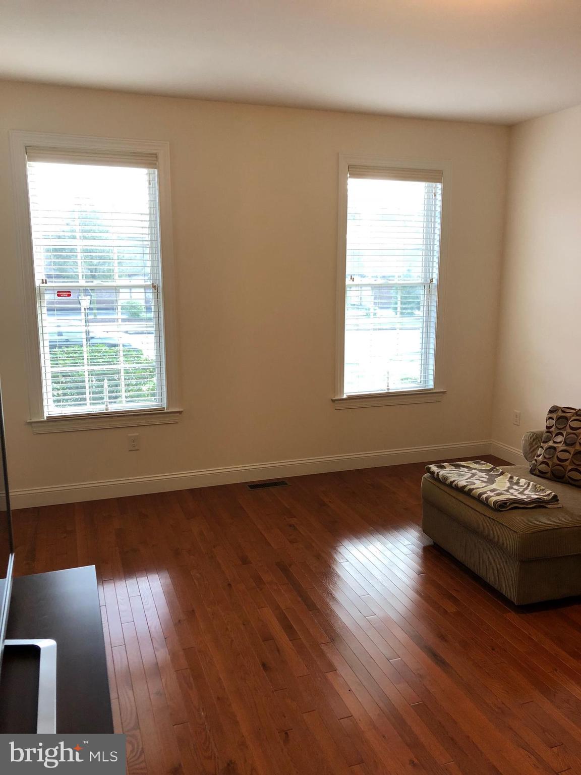 12 Jamestown Square Mechanicsburg, PA 17050 - Photo 18 of 56