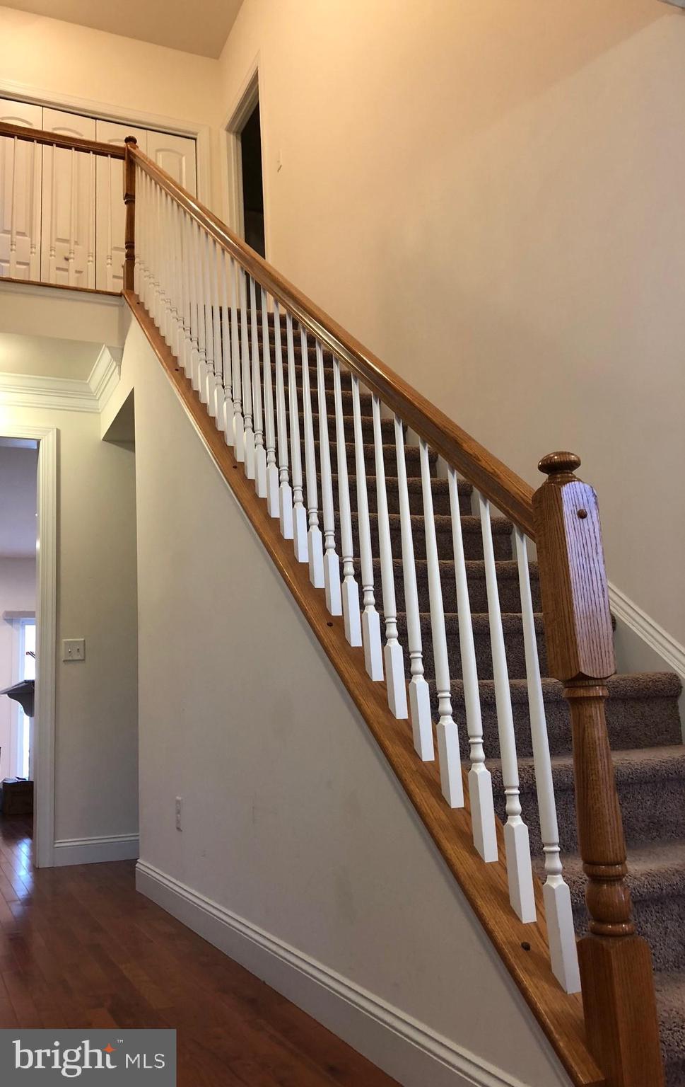 12 Jamestown Square Mechanicsburg, PA 17050 - Photo 21 of 56