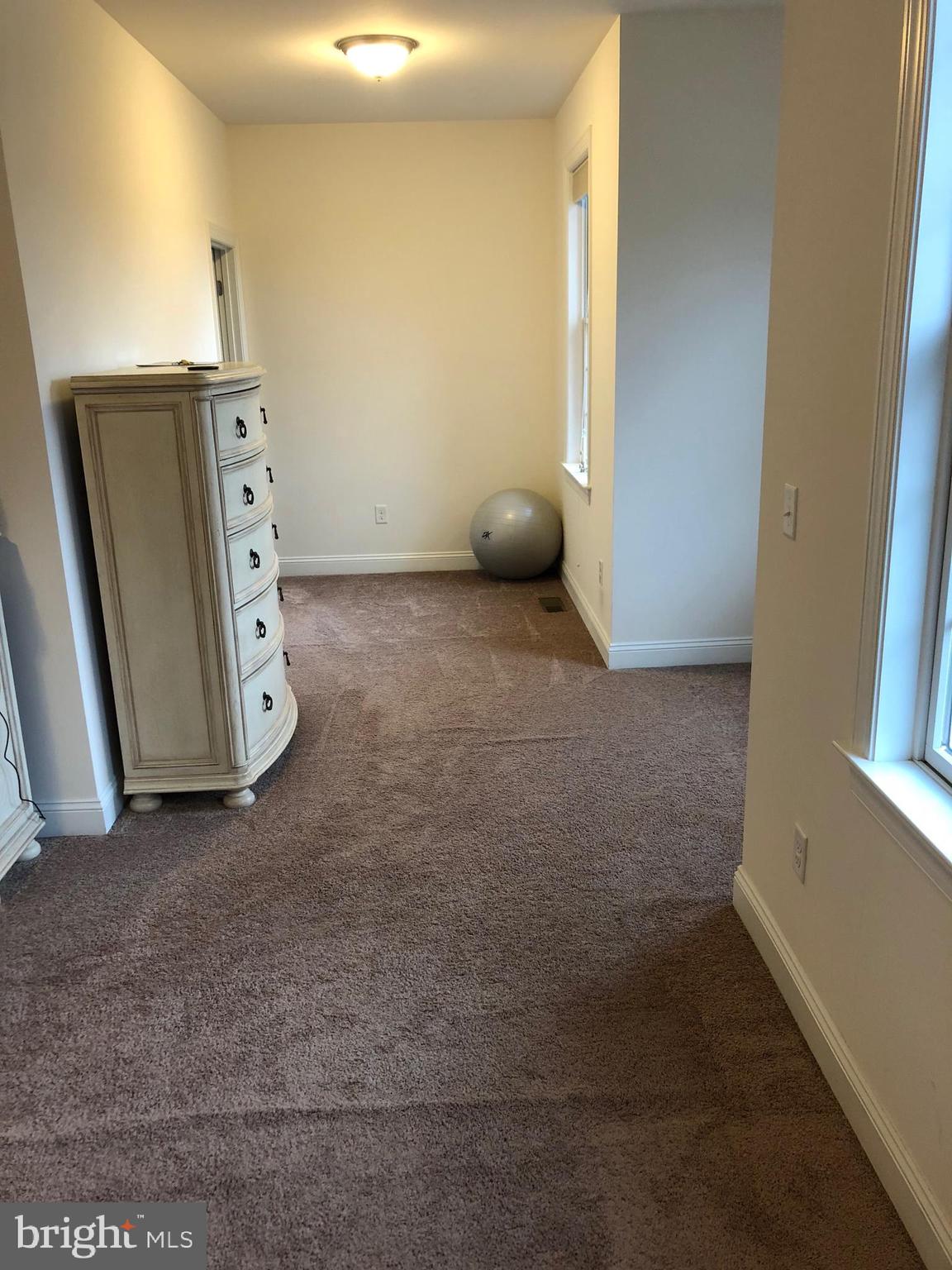 12 Jamestown Square Mechanicsburg, PA 17050 - Photo 25 of 56