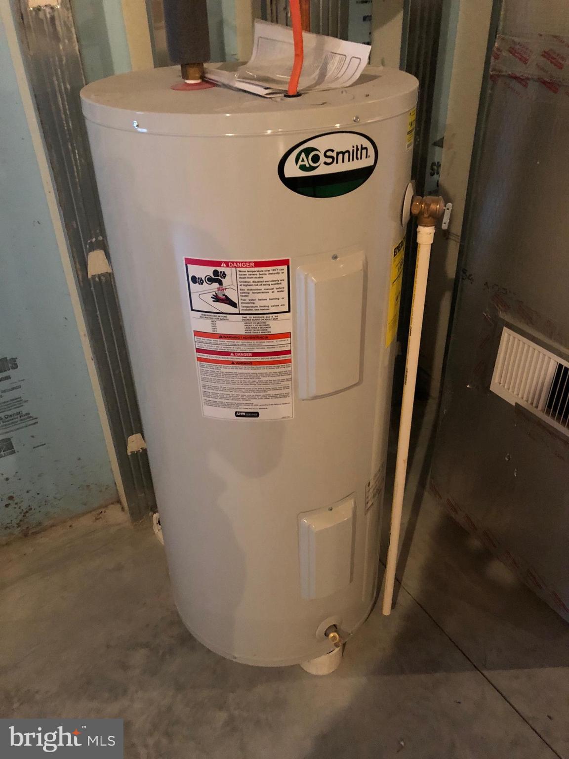 12 Jamestown Square Mechanicsburg, PA 17050 - Photo 45 of 56